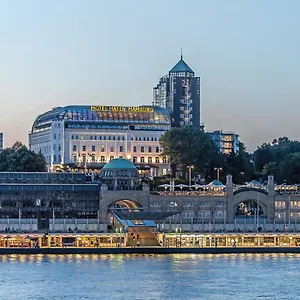 Hafen **** Αμβούργο