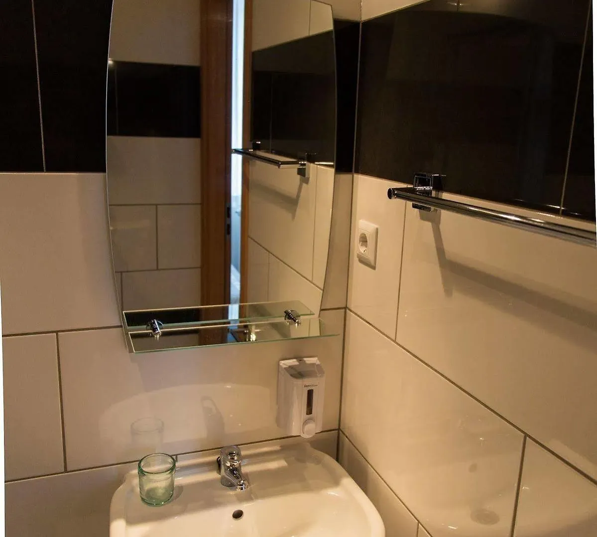 Hotel Elbe Hamburg-Harburg 3*,  Duitsland